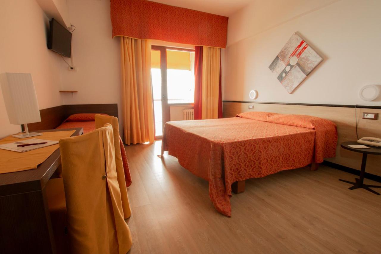 Hotel San Zeno San Zeno di Montagna Luaran gambar