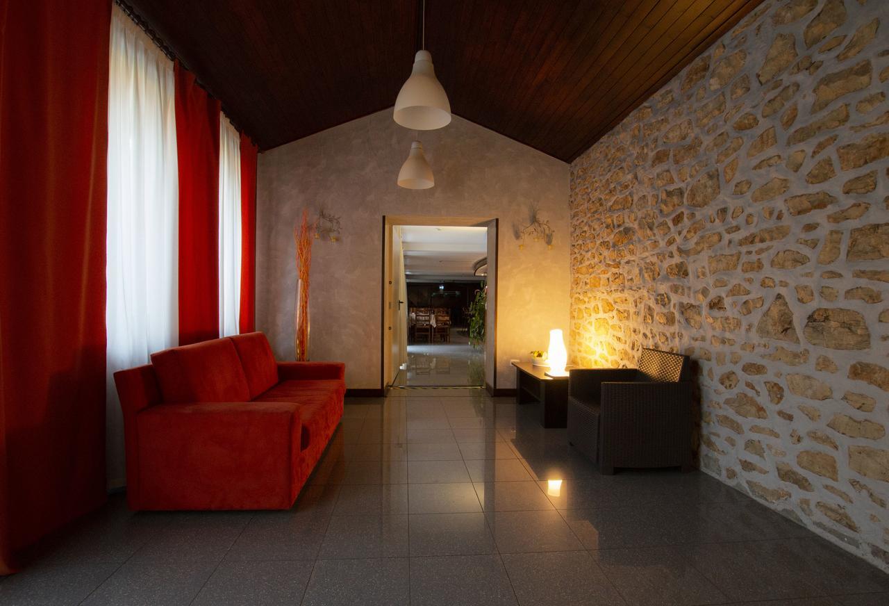 Hotel San Zeno San Zeno di Montagna Luaran gambar